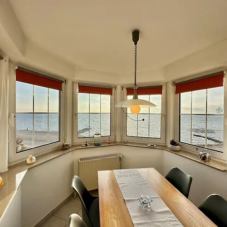 Strandresidenz 11 *